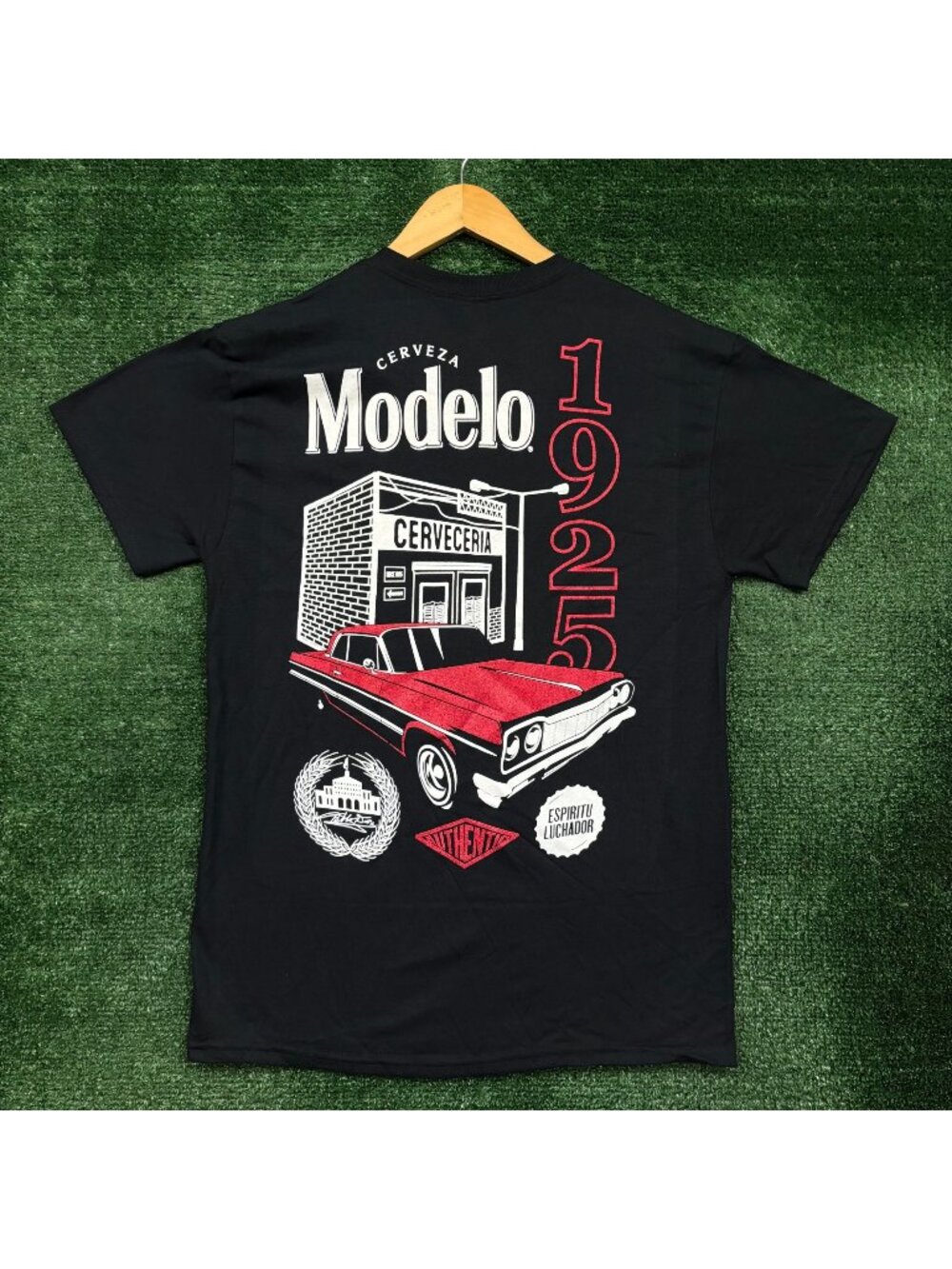 Cerveza Modelo 1925 Espiritu Luchador Low Rider T-Shirt Size Medium